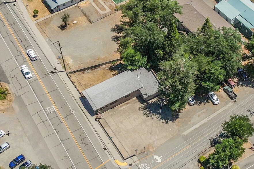 More Photos Of 30890 CA-3, Weaverville Office For Sale