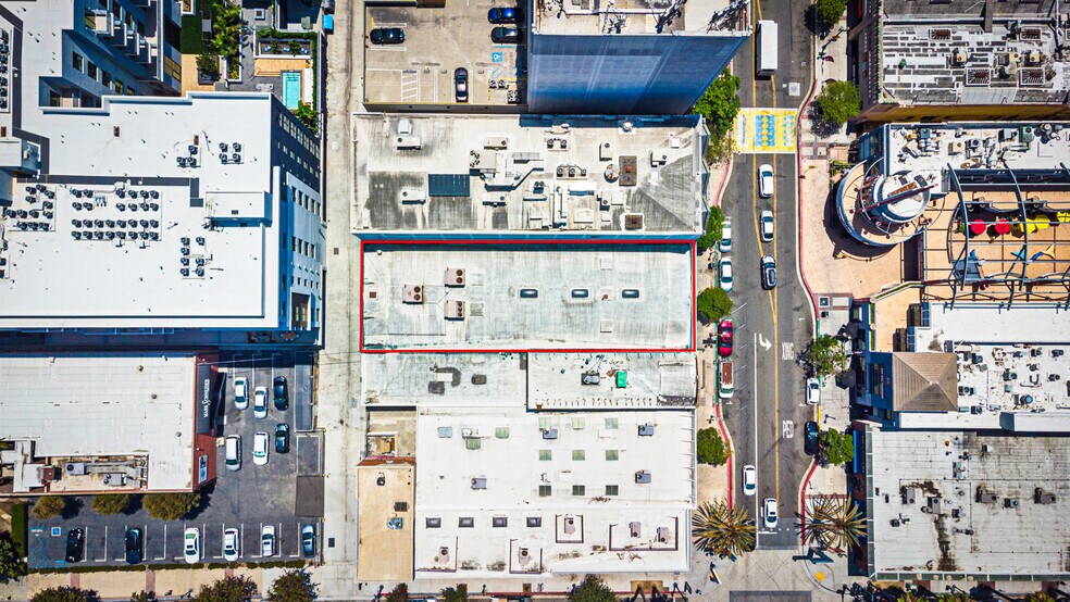 More Photos Of 236-242 Pine Ave, Long Beach Storefront Retail Office For Lease