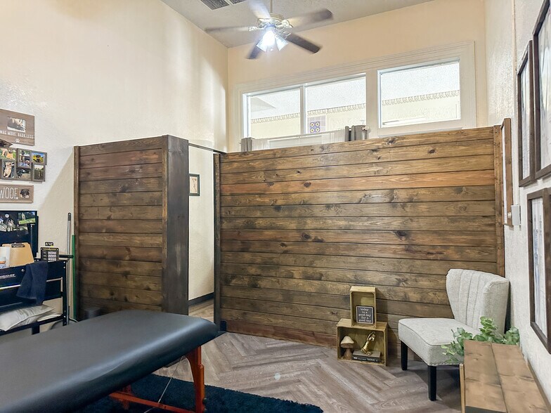 More Photos Of 104 W Reynolds St, Plant City Storefront Retail Office For Sale