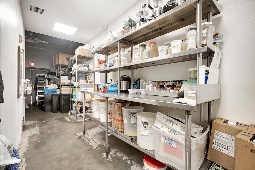 More Photos Of 122 S Howard Ave, Tampa Restaurant For Lease