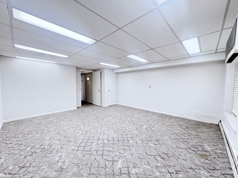 More Photos Of 111 E 35th St, New York Loft Creative Space For Lease