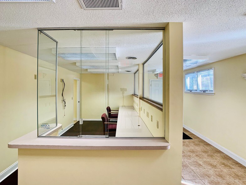 More Photos Of 435 Furnace St, Marshfield Medical For Sale