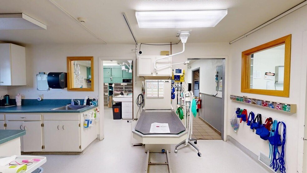 More Photos Of 1321 N 27th St, Billings Medical For Sale