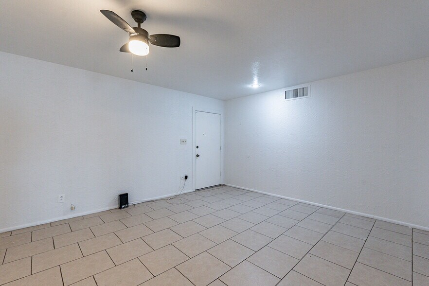 More Photos Of 3115 N 55th Ave, Phoenix Apartments For Sale