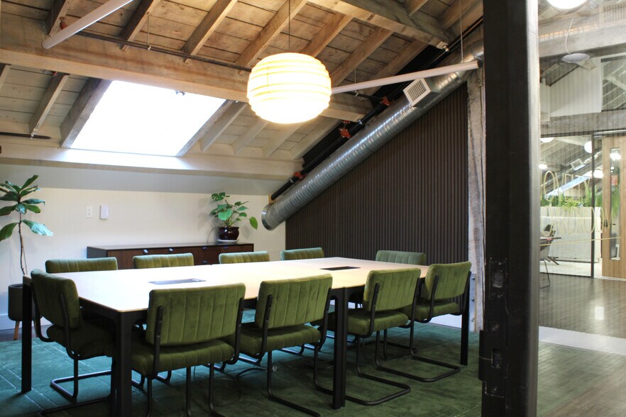 More Photos Of 2031-2051 Store St, Victoria Coworking Space