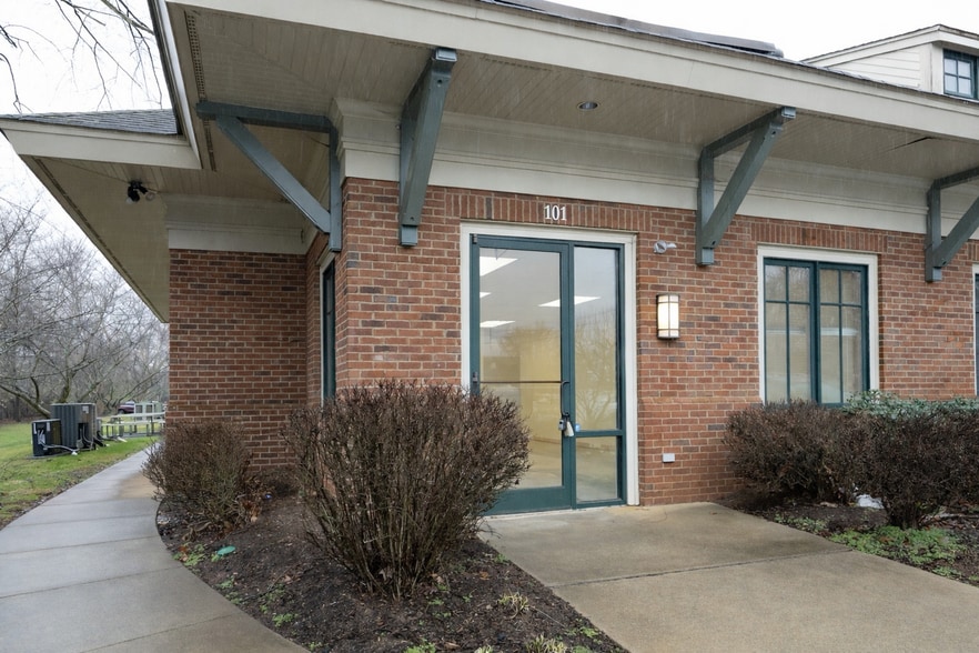 More Photos Of 1107 S Fifth St, Mebane Medical For Lease