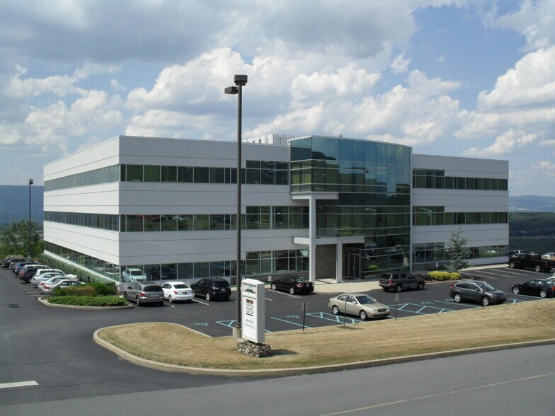 More Photos Of 50 Glenmaura National Blvd, Moosic Medical For Lease