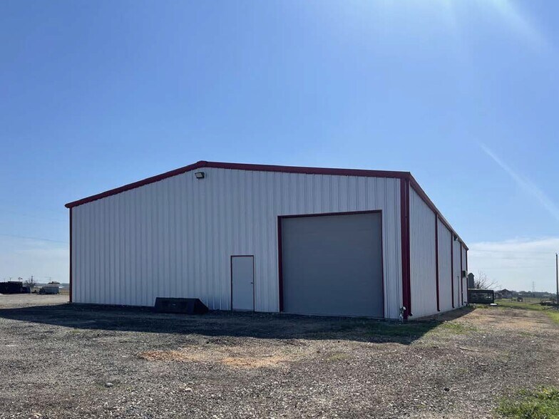 More Photos Of 1800 FM 775, Seguin Warehouse For Sale