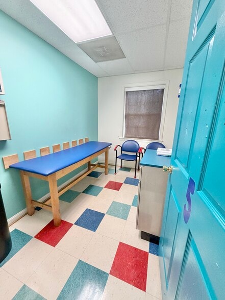 More Photos Of , Upper Marlboro Office For Sale