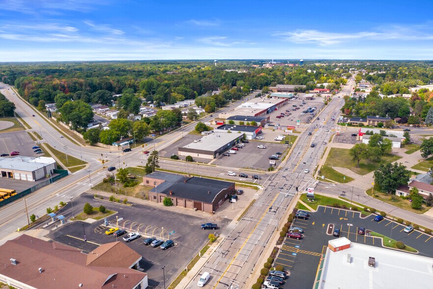 More Photos Of 3308-3310 Church St, Stevens Point Flex For Lease