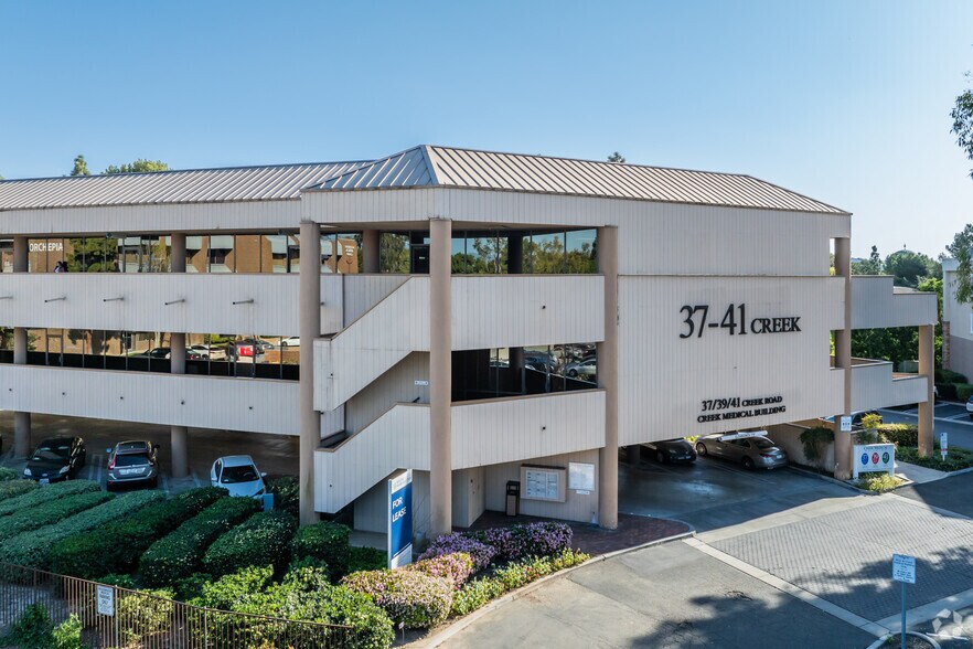 Primary Photo Of 37 Creek Rd, Irvine Medical For Lease