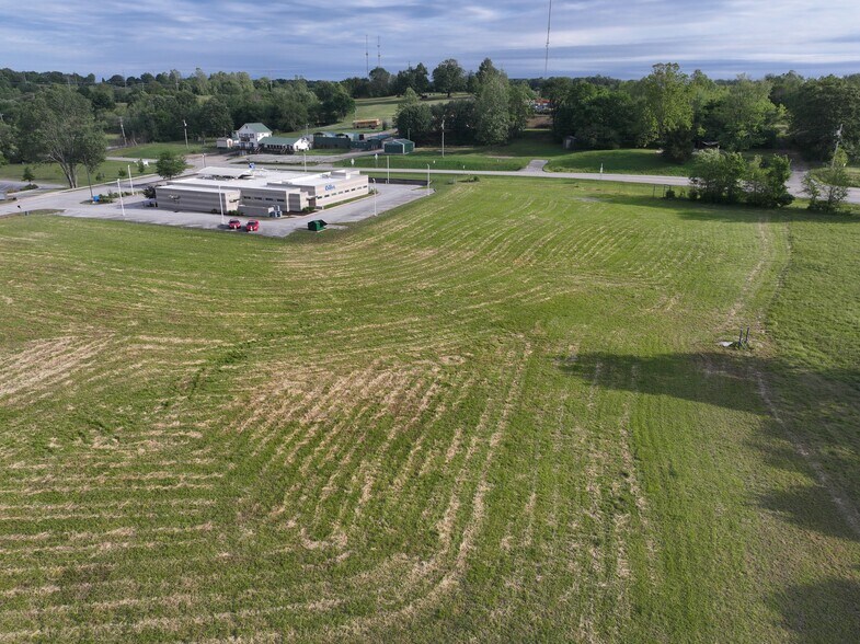 More Photos Of 5201 Willow Creek Dr, Springdale Medical For Sale