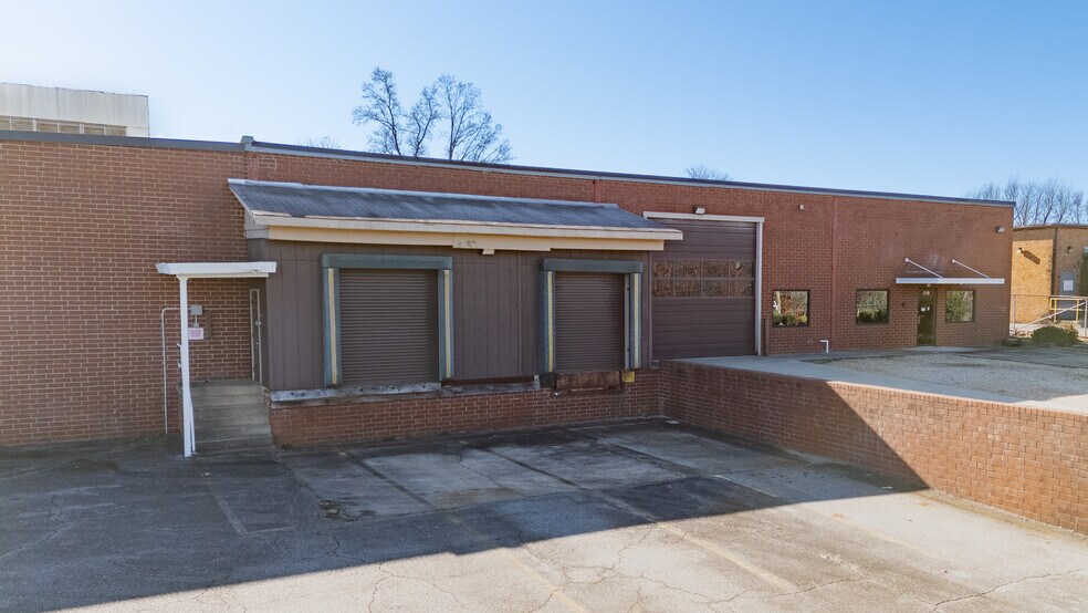 More Photos Of 2146 Highland Ave NE, Hickory Warehouse For Sale