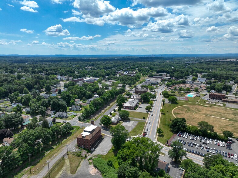 More Photos Of 35 Oakland St, Manchester Warehouse For Sale