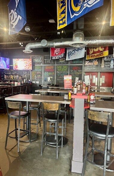 More Photos Of 16922 Bellflower Blvd, Bellflower Restaurant For Sale