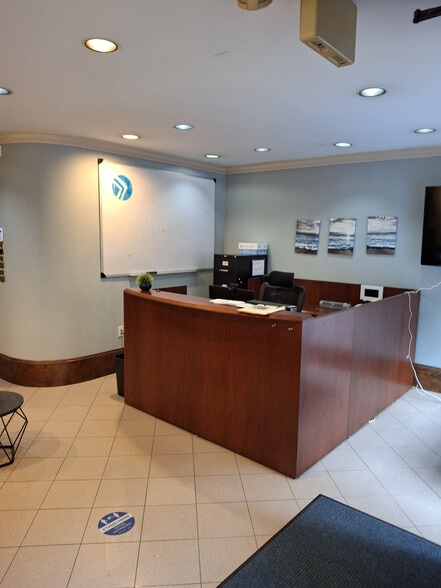 More Photos Of 315 N Charles St, Baltimore Office Residential For Sale