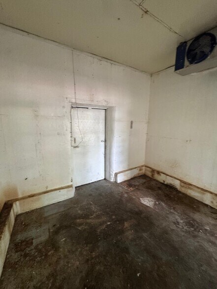 More Photos Of 6014 Kimberly Blvd, North Lauderdale Convenience Store For Sale