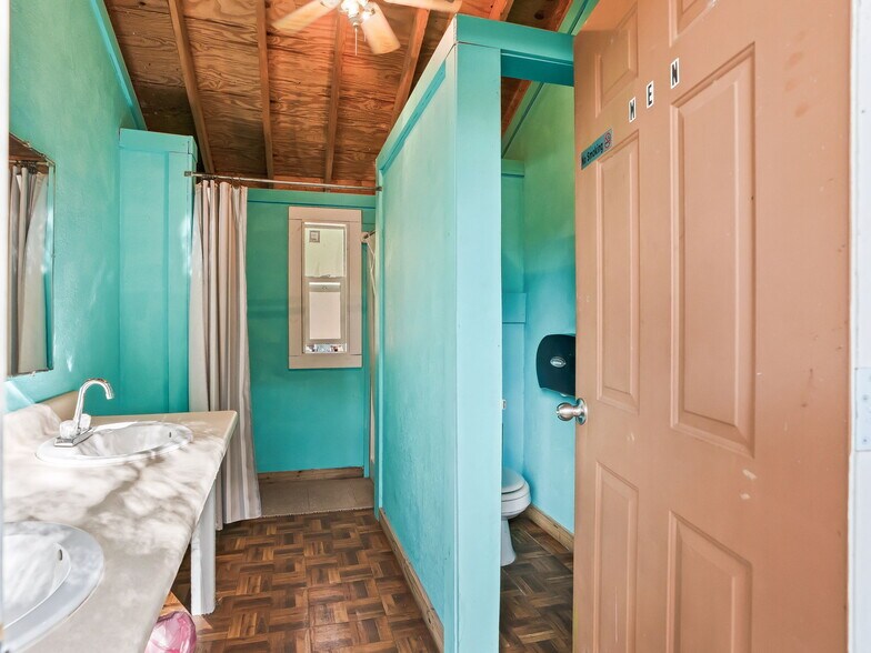 More Photos Of 15260 NE 152nd Pl, Fort Mc Coy Trailer Camper Park For Sale