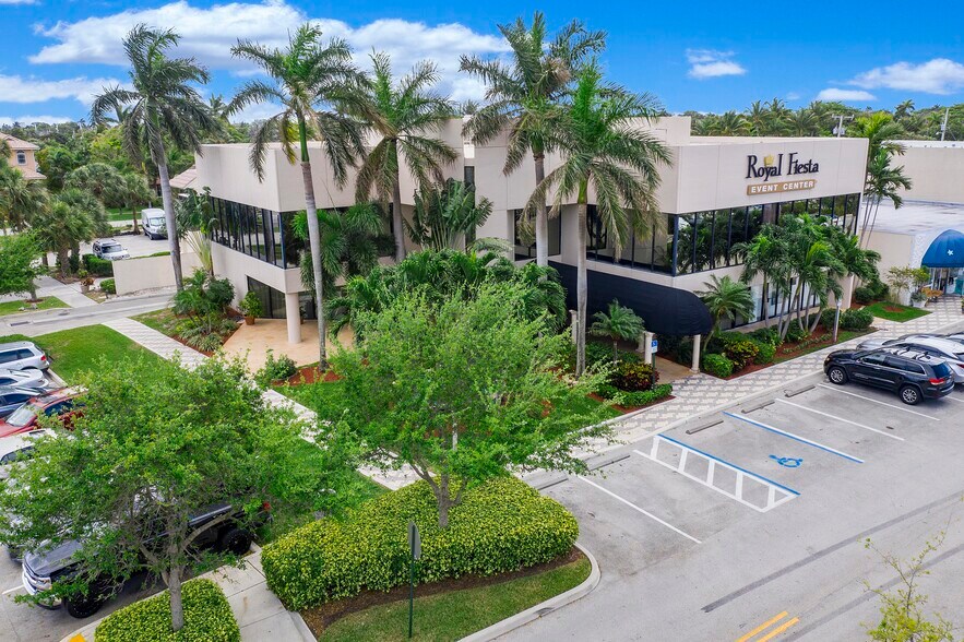 More Photos Of 1680 SE 3rd Ct, Deerfield Beach Loft Creative Space For Lease