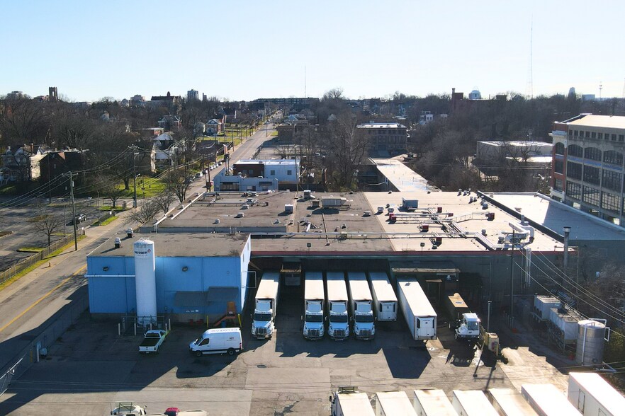 More Photos Of 3011 Stanton Ave, Cincinnati Food Processing For Lease