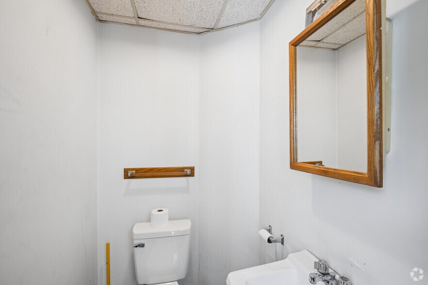 More Photos Of 61 Mathewson Dr, Weymouth Auto Repair For Sale
