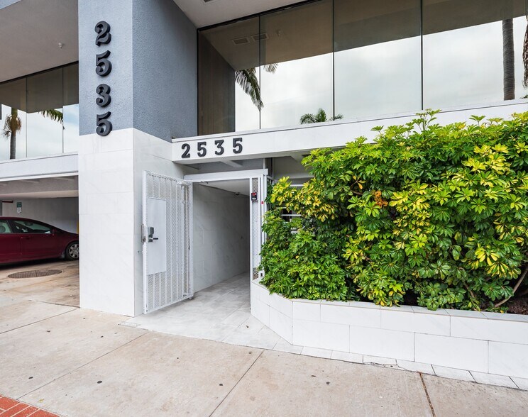 More Photos Of 2535 Kettner Blvd, San Diego Office Residential For Lease