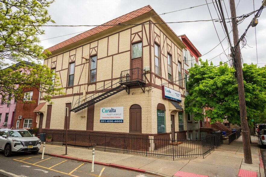 More Photos Of 500 Bloomfield St, Hoboken Storefront Retail Residential For Sale