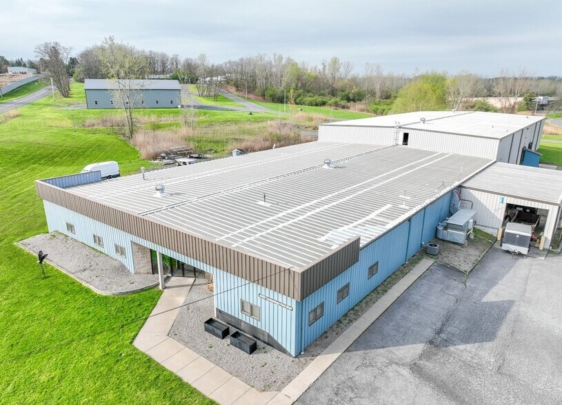 More Photos Of 4000 Technology Park Blvd, Auburn Warehouse For Lease