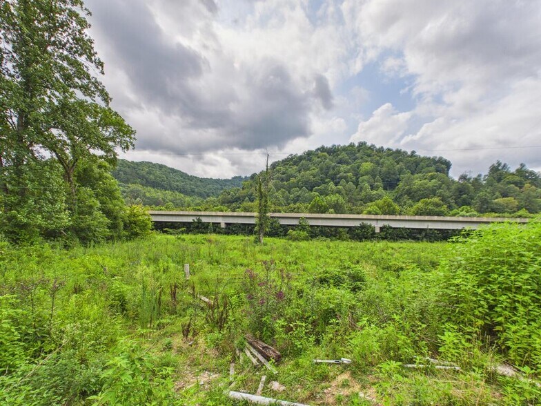 More Photos Of 8031 Ky Route 122, Minnie Warehouse For Sale