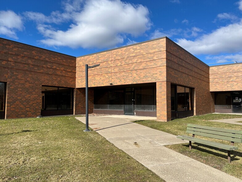 More Photos Of 6007 Fair Lakes Rd, East Syracuse Office For Sale