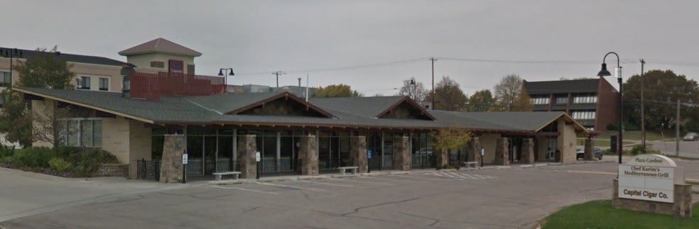 More Photos Of 333 N Cotner Blvd, Lincoln Storefront For Sale