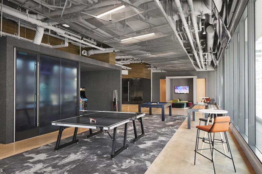 More Photos Of 720 S Wells St, Chicago Multifamily For Sale