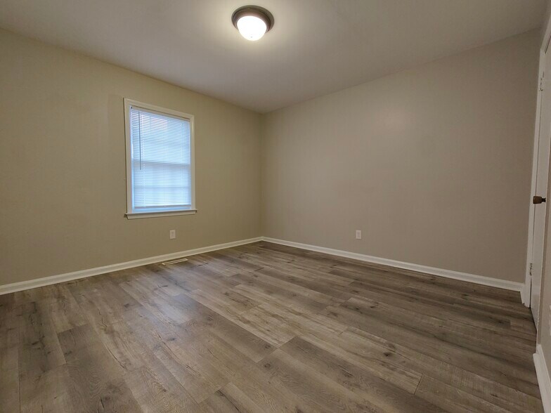 More Photos Of 520 Keen St, Rocky Mount Multifamily For Sale