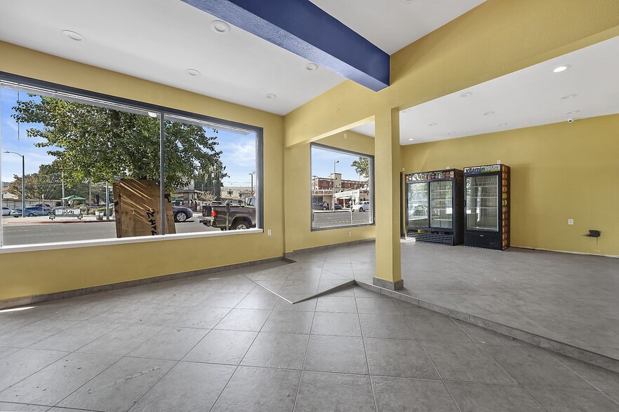 More Photos Of 4832-4850 Lankershim Blvd, North Hollywood Storefront For Lease