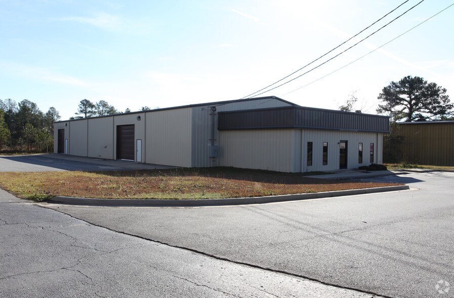 More Photos Of 4024 Industrial Blvd, Macon-Bibb Warehouse For Lease