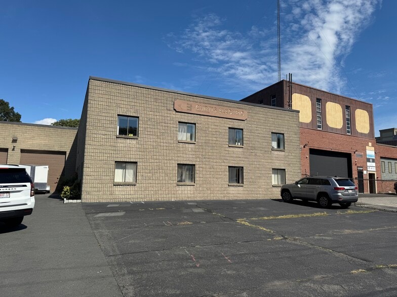 Primary Photo Of 76 Sanderson Ave, Lynn Office For Lease