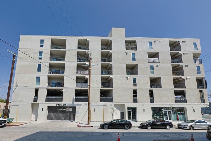More Photos Of 5181 W Adams Blvd, Los Angeles Apartments For Lease