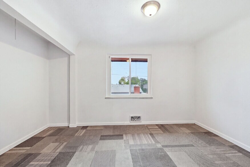 More Photos Of 1000 34th Ave, Greeley Freestanding For Sale