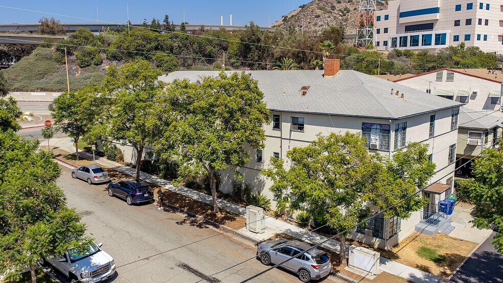 More Photos Of 1600 E Broadway, Glendale Apartments For Sale