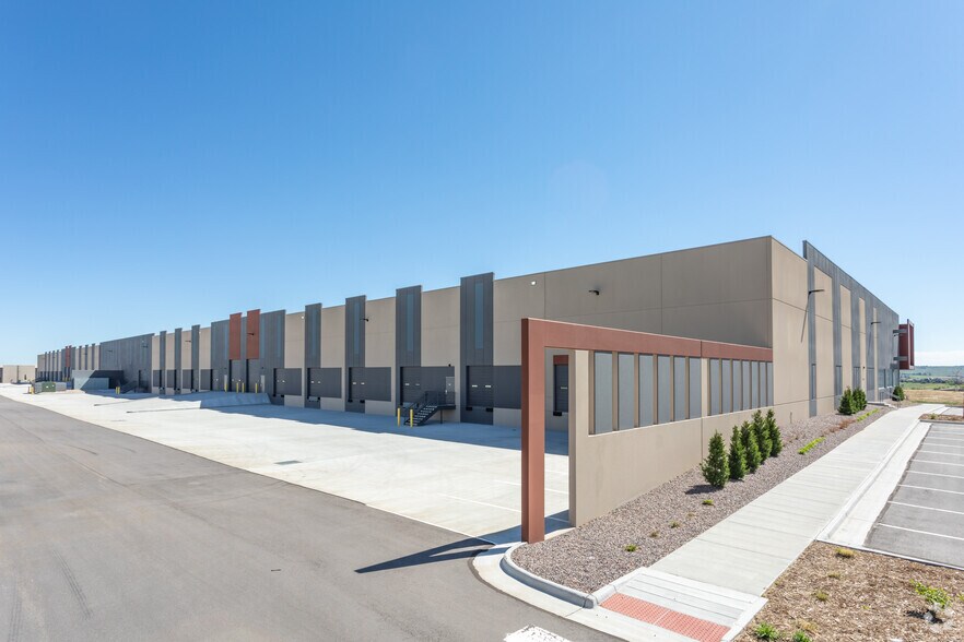 More Photos Of 8452 Highfield Pky, Englewood Distribution For Lease