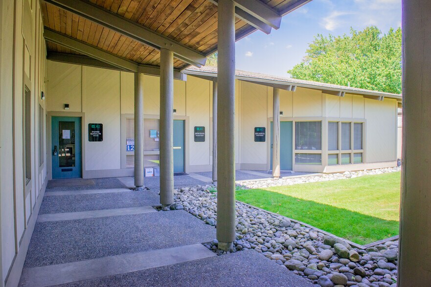 More Photos Of 12911 120th Ave NE, Kirkland Medical For Lease
