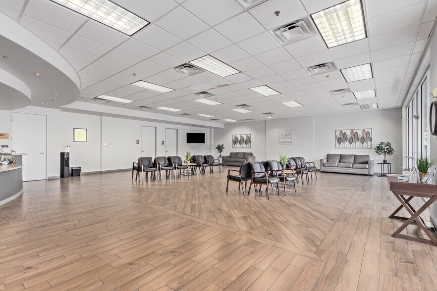 More Photos Of 1452 N Higley Rd, Gilbert Medical For Sale