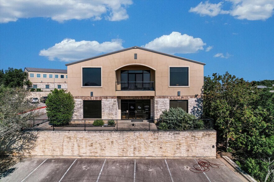 More Photos Of 7 Lakeway Centre Ct N, Lakeway Office For Lease