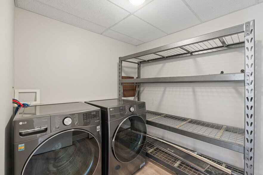 More Photos Of 1922 9th Ave SE, Calgary Storefront Retail Residential For Sale