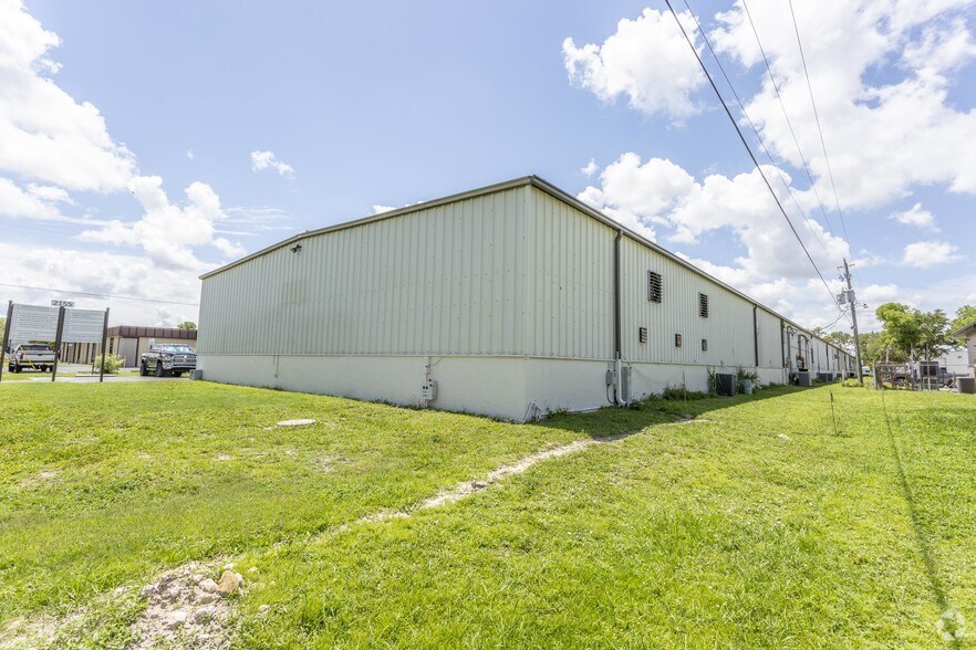 More Photos Of 2155 Andrea Ln, Fort Myers Warehouse For Lease