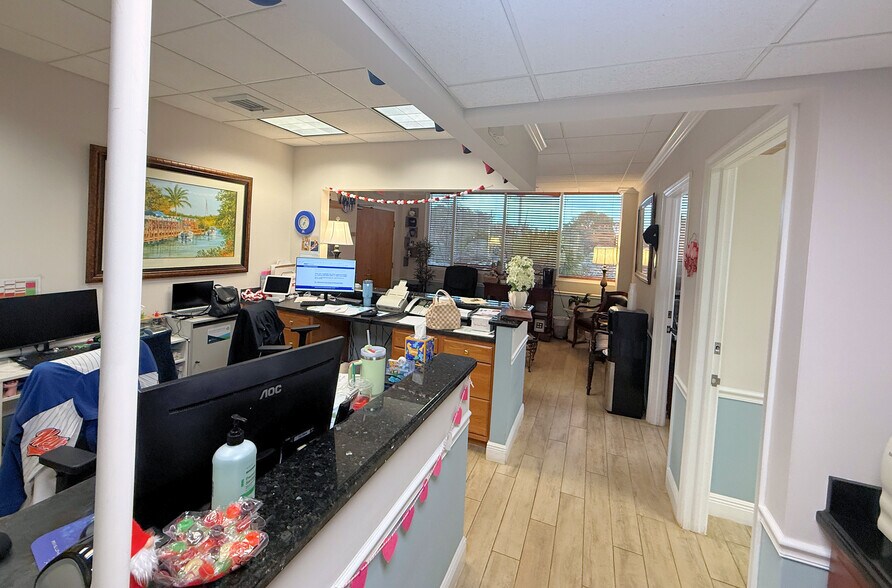 More Photos Of 2141 S Alternate A1A Hwy, Jupiter Medical For Sale