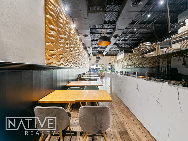 More Photos Of 2822 E Commercial Blvd, Fort Lauderdale Restaurant For Lease