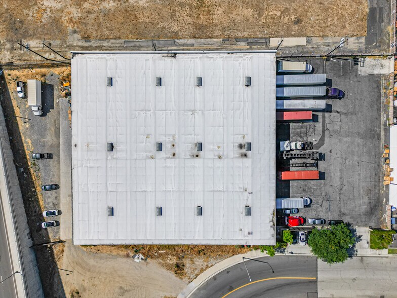 More Photos Of 13360 Molette St, Santa Fe Springs Warehouse For Sale