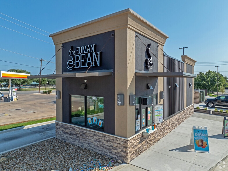 Primary Photo Of 3117 Williams Dr, Georgetown General Retail For Lease