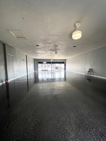 More Photos Of 799-803 S Long Beach Blvd, Compton Storefront For Sale